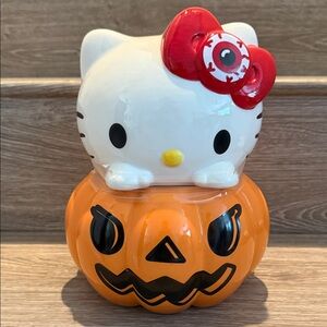 🆕 Hello Kitty Pumpkin Ceramic Cookie Jar